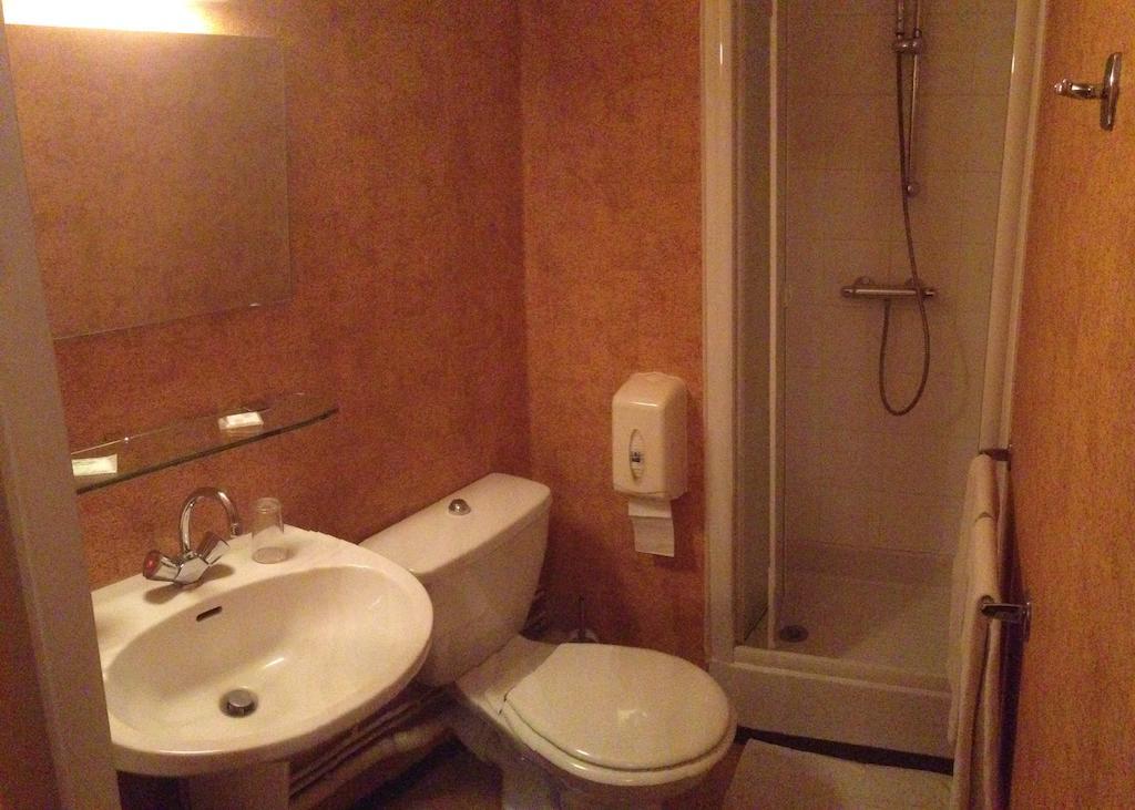 Hotel De L'Abbaye Sauxillanges Dış mekan fotoğraf